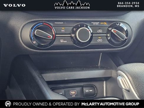 Used 2022 Kia Soul LX image 14