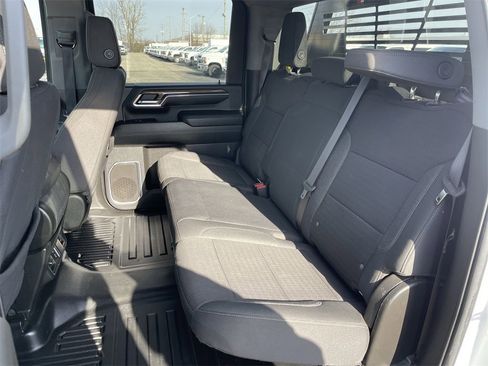 Used 2024 Chevrolet Silverado 3500 LT w/ Convenience Package image 8