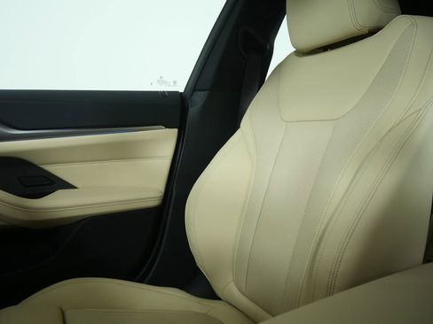 New 2026 BMW i4 eDrive40 w/ M Sport Package image 24