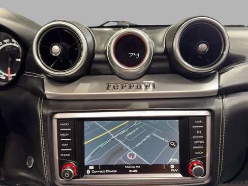 Used 2016 Ferrari California T image 26