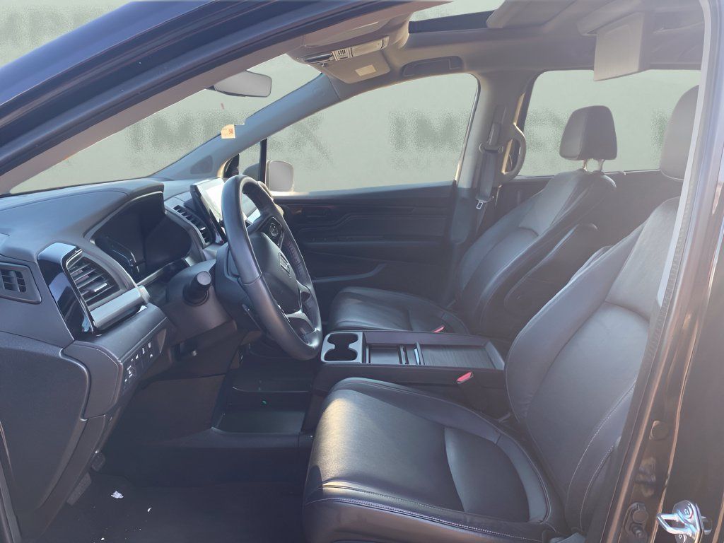 Used 2024 Honda Odyssey Touring image 9