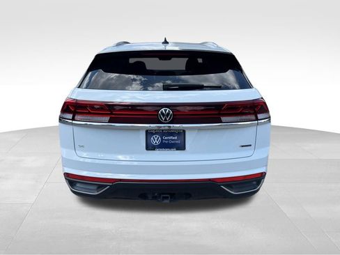 Used 2024 Volkswagen Atlas Cross Sport SE AWD/4WD image 7