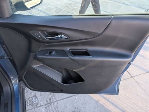 Used 2024 Chevrolet Equinox LT image 32
