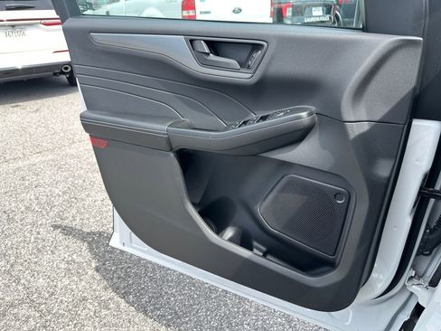 Certified 2024 Ford Escape Active FWD image 18