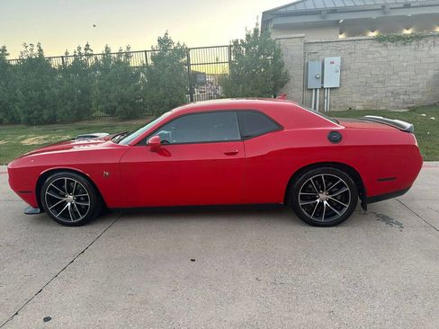 Used 2015 Dodge Challenger R/T Scat Pack image 12