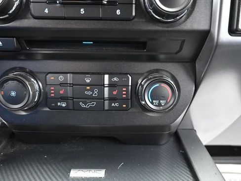 Used 2018 Ford F150 XLT w/ Equipment Group 302A Luxury AWD/4WD image 16