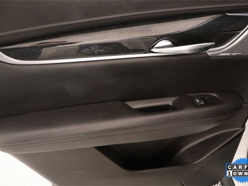 Used 2023 Cadillac XT5 Premium Luxury image 17