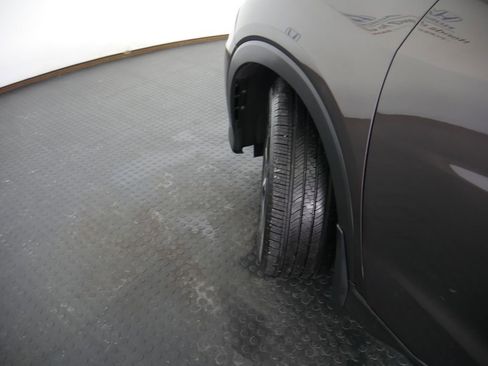 Used 2021 Honda HR-V EX image 17