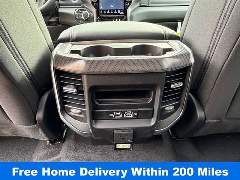New 2026 RAM 1500 4x4 Crew Cab image 24