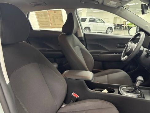 Used 2024 Hyundai Kona SE FWD image 9