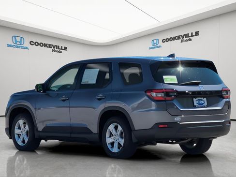 Used 2024 Honda Pilot LX image 5