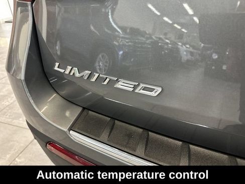 Used 2024 Ford Explorer Limited AWD/4WD image 11