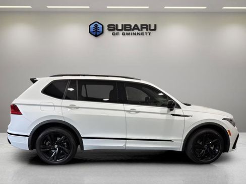 Used 2024 Volkswagen Tiguan SE R-Line FWD image 6