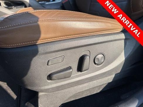 Used 2021 Kia Telluride SX w/ SX Prestige Package image 16