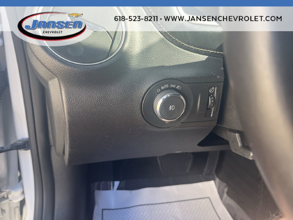 Used 2015 Chevrolet Camaro LT w/ 1LT Preferred Package RWD image 17