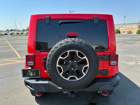 Used 2015 Jeep Wrangler Unlimited Rubicon AWD/4WD image 7