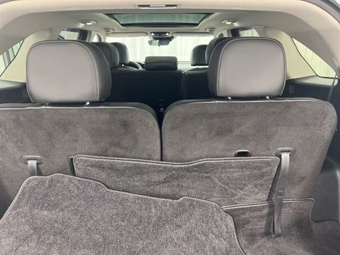 Used 2022 Kia Sorento S w/ Panoramic Sunroof Package image 13