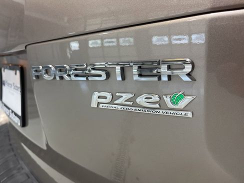 Used 2016 Subaru Forester 2.5i Premium w/ All-Weather Package AWD/4WD image 35