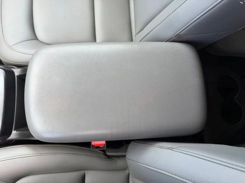 Used 2019 Chevrolet Colorado W/T w/ WT Convenience Package RWD image 26
