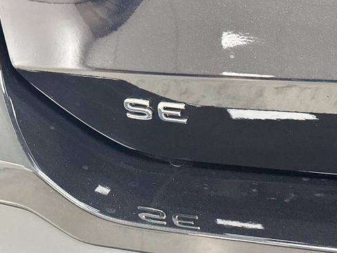 New 2026 Volkswagen Tiguan SE AWD/4WD image 25