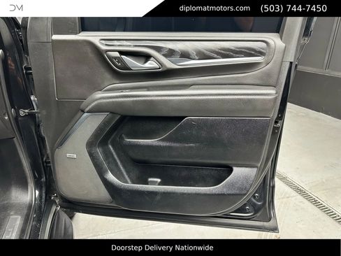 Used 2022 GMC Yukon XL Denali w/ Advanced Technology Package image 39