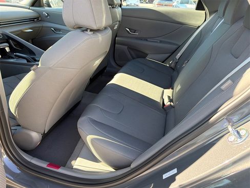 New 2026 Hyundai Elantra SE image 20