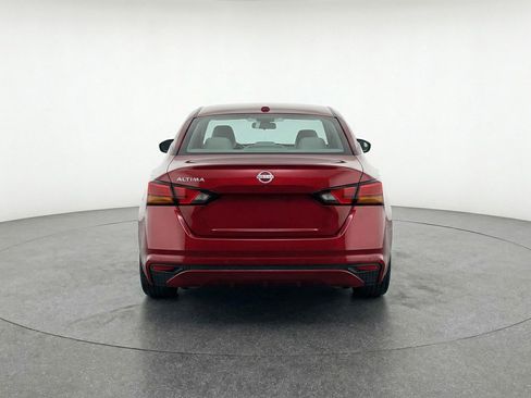 Used 2025 Nissan Altima 2.5 SV FWD image 7