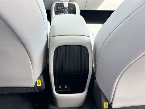 New 2026 Hyundai Kona SE image 23