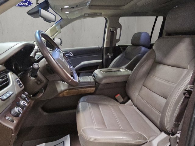 Used 2019 GMC Yukon XL Denali w/ Open Road Package AWD/4WD image 12