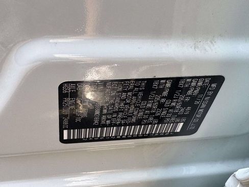 Used 2021 Nissan Rogue SV AWD/4WD image 29