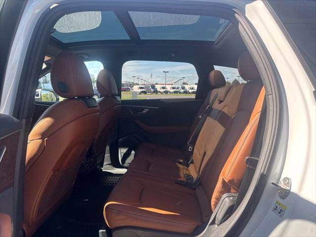 Certified 2025 Audi Q7 3.0T Prestige AWD/4WD image 48