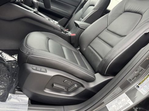 New 2025 MAZDA CX-5 AWD 2.5 S w/ Preferred Package image 7