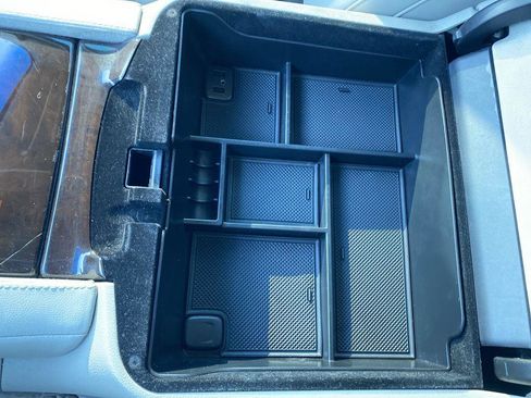 Used 2017 Cadillac Escalade Luxury image 20