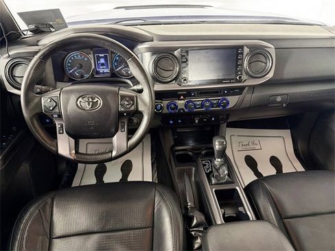 Used 2022 Toyota Tacoma TRD Off-Road image 22