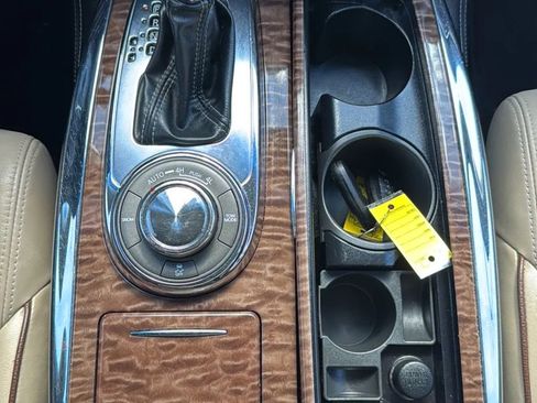Used 2017 Nissan Armada SL image 20