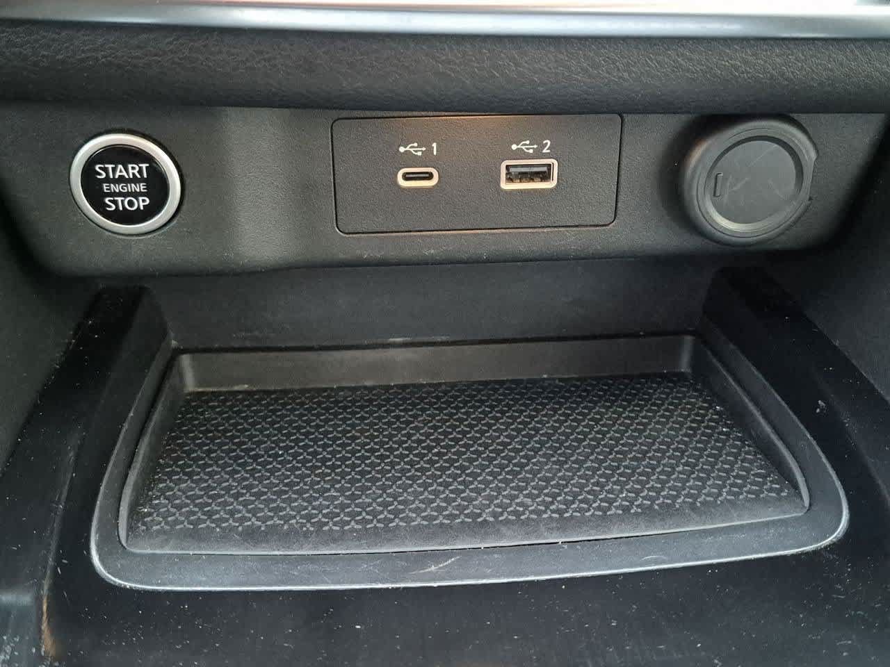 Used 2022 Nissan Rogue SV FWD image 29