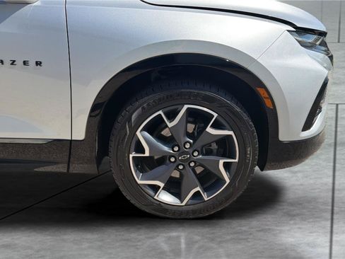Used 2022 Chevrolet Blazer RS AWD/4WD image 27