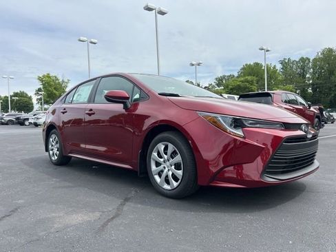 New 2026 Toyota Corolla LE FWD image 3