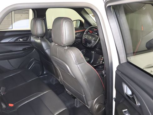 Used 2025 Chevrolet TrailBlazer RS w/ Convenience Package image 43