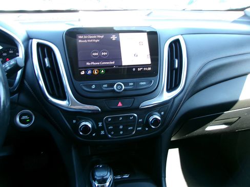 Used 2019 Chevrolet Equinox Premier image 16