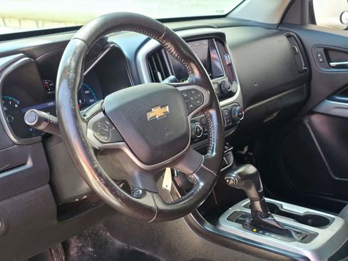 Used 2020 Chevrolet Colorado LT w/ Safety Package image 9