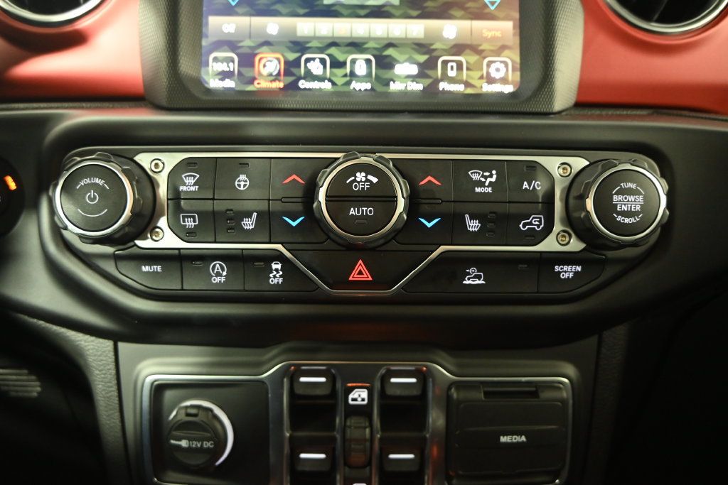 Used 2021 Jeep Wrangler Unlimited Rubicon AWD/4WD image 30