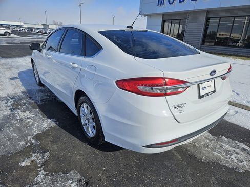 Used 2018 Ford Fusion S image 8