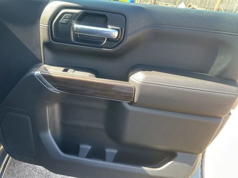 Used 2022 Chevrolet Silverado 1500 RST AWD/4WD image 11