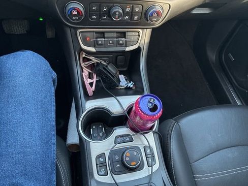 Used 2023 GMC Terrain Denali w/ Denali Premium Package image 18