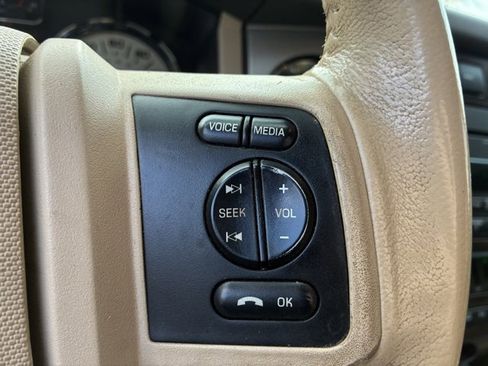 Used 2012 Ford Expedition XLT image 15