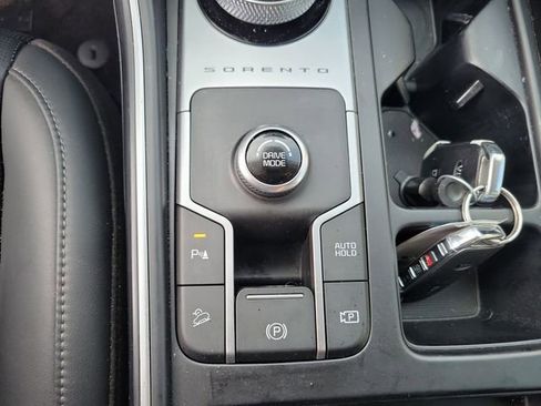 Used 2021 Kia Sorento EX FWD image 26