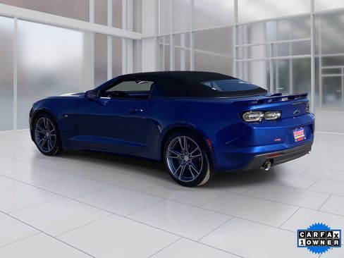 Used 2019 Chevrolet Camaro LT w/ RS Package image 4