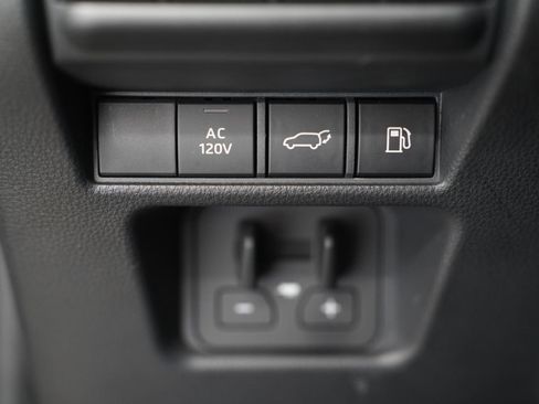 Used 2024 Toyota Land Cruiser AWD/4WD image 27