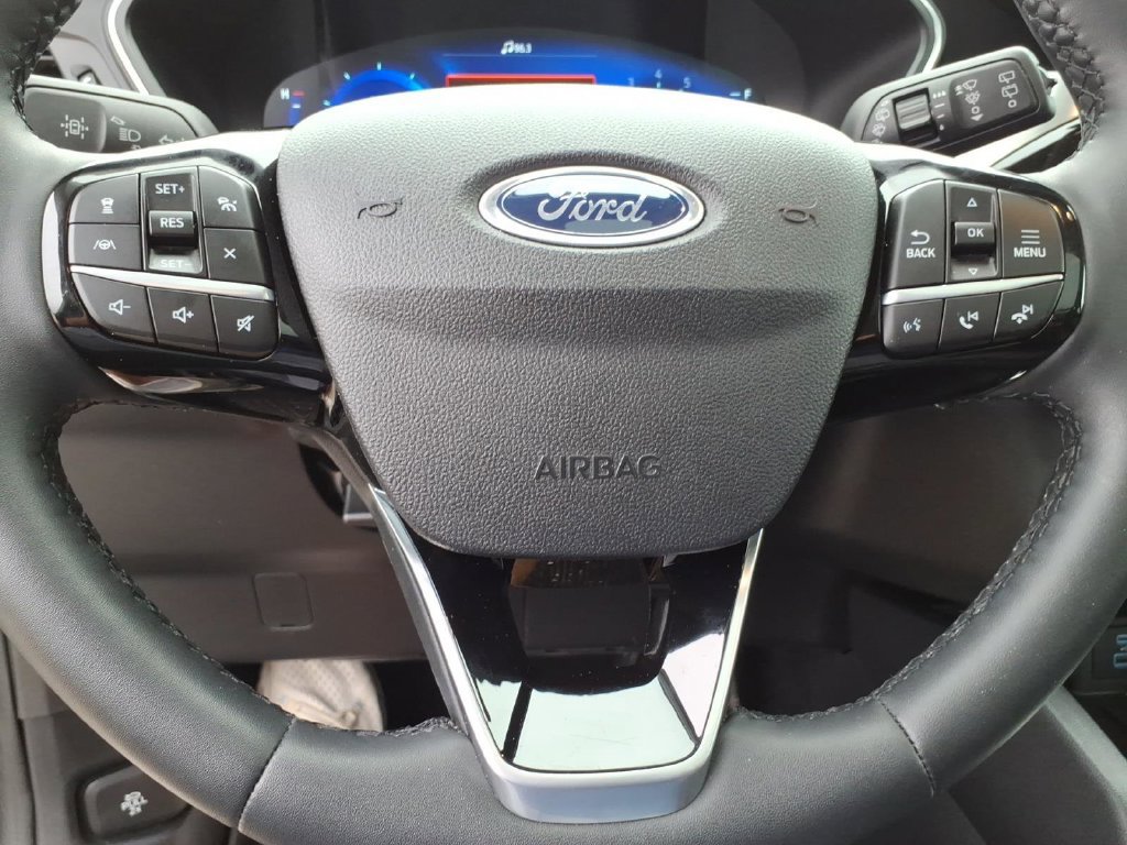 Used 2022 Ford Escape Titanium w/ Class II Trailer Tow Package AWD/4WD image 19